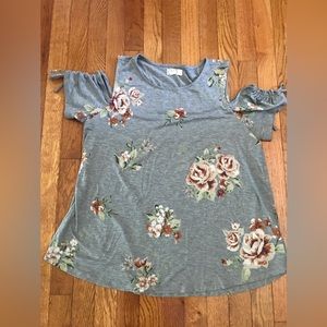 24/7 Maurices Gray & Floral Cold Shoulder Shirt, Size Large